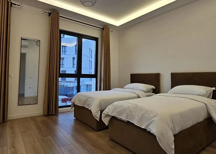 Sm Diamond Τίρανα